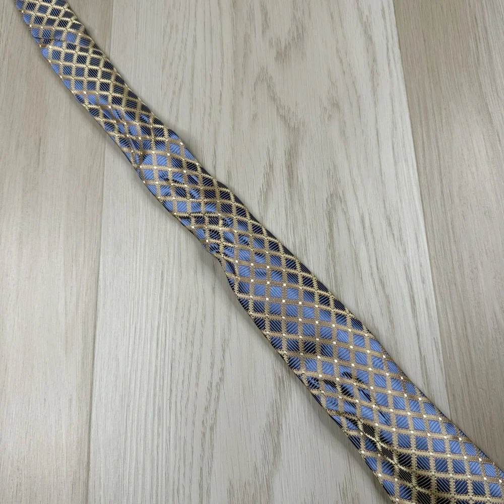 Giorgio Armani Men's Necktie Textured Made In Italy 3.5